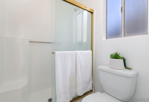 1133 Manzana Way, San Diego CA 92139-1438 exterior