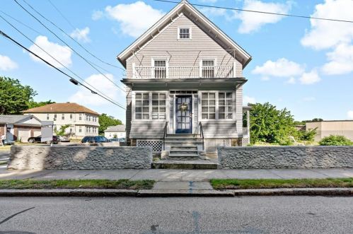 884 Plainfield St, Providence, RI 02909-5457