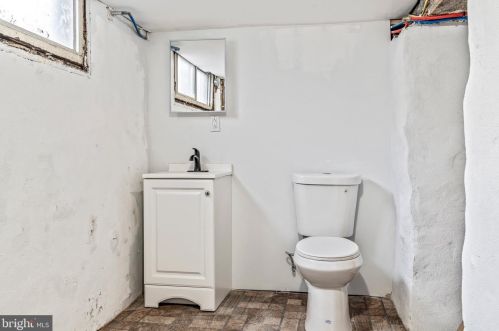 4039 6 St, Philadelphia PA 19140-2502 exterior