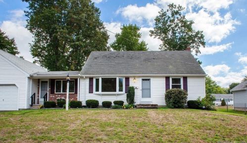 5 Litchfield Dr, Enfield, CT 06082-5839