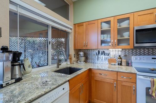 2261 Gerbera Way, Tucson AZ 85755-7167 exterior