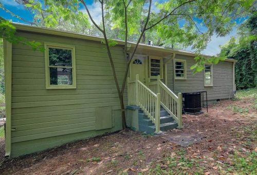 55 Baker Dr, Atlanta GA 30354-2017 exterior