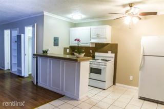 101 Normandie Ave, Los Angeles CA  90004-4572 exterior