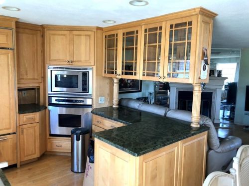 28 Nipmuc Trl, Providence, RI 02904-3175