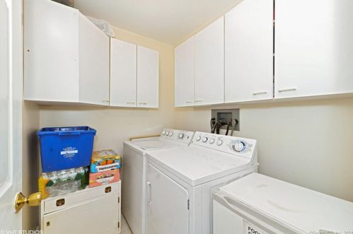 42 Ritch Ave, Greenwich CT 06830-6221 exterior