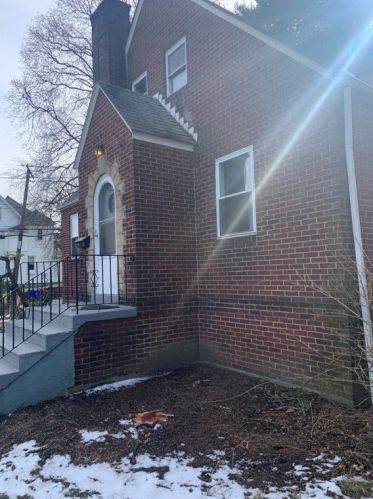 1456 State Ave, Moon Twp PA  15108-2050 exterior