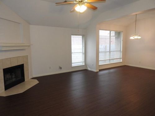 13205 Armaga Springs Rd, Austin TX  78727-3287 exterior