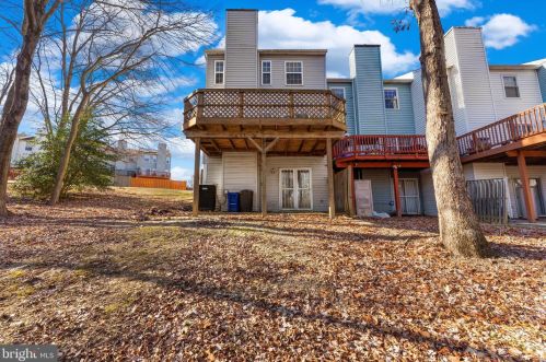 2750 Hunters Gate Ter, Silver Spring MD  20904-1881 exterior