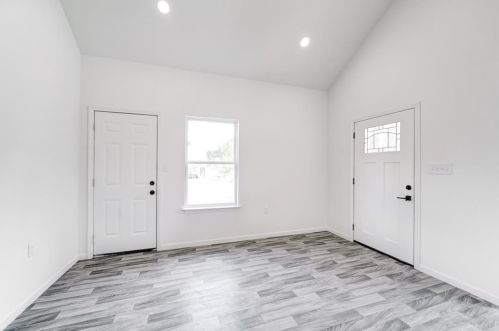 16401 Eastchase, Montgomery TX 77316-6703 exterior