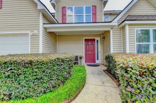 3059 Meadow Point Dr, Lithonia GA  30039-7765 exterior