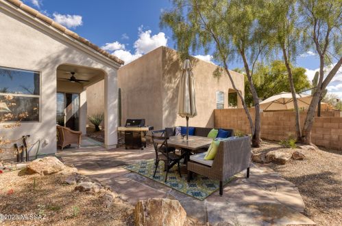 5073 Pinnacle Cove Dr, Tucson AZ  85749-7153 exterior