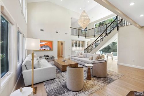 177 Orchard Rd, Demarest NJ  07627-1715 exterior