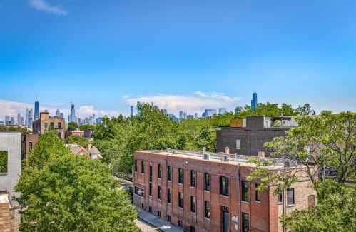 1820 Haddon Ave, Chicago IL  60622-3701 exterior