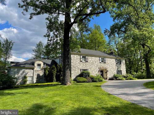 2195 Inverness Ln, Huntingdon Valley, PA 19006-6009