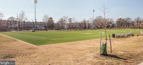 617 18th St, Washington DC 20020-6812 exterior