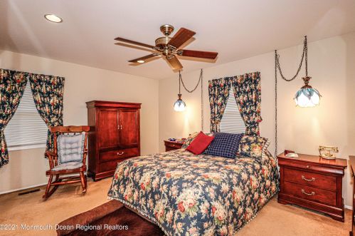 16 Troilus Dr, Old Bridge NJ 08857-2723 exterior