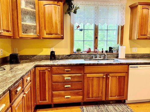 11 Hunter Dr, Concord, NH 03304-5305