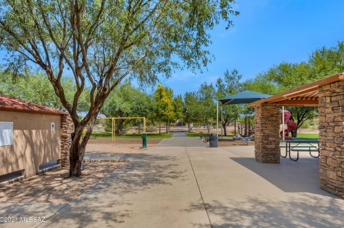 7585 Majestic Palm Ln, Tucson, AZ 85756-6170