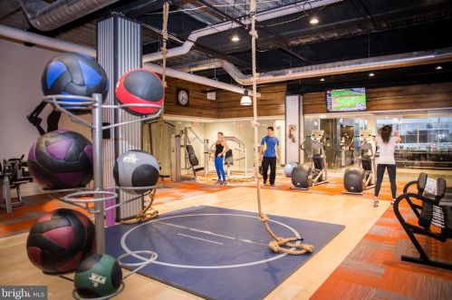 1900-1924 Arch St, Philadelphia PA  19103-1404 exterior