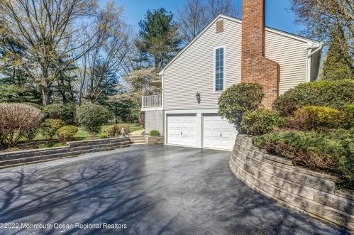 361 Dwight Rd, Middletown NJ 07748-3074 exterior