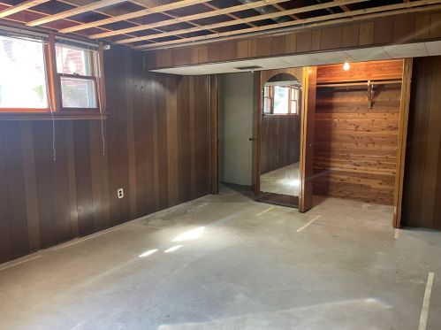 11805 Ridgeway Ave, Chicago IL 60659-1116 exterior