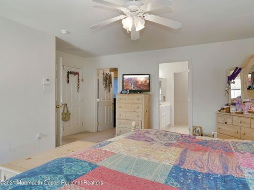 39 Timberline Rd, Berkeley Township NJ 08721-2108 exterior