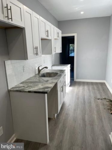 419 61st St, Philadelphia PA  19143-1001 exterior