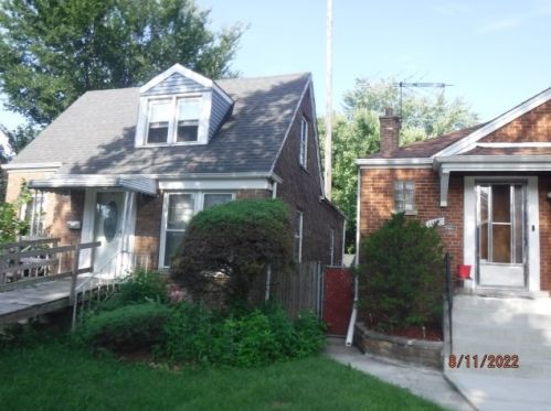 14512 State St, Chicago, IL 60827-2838