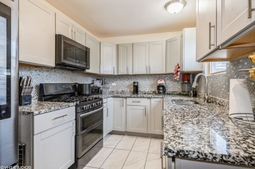 1625 Menard Ave, Chicago, IL 60639-4129