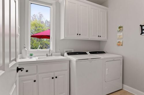 3544 Crestmoor Dr, Saint Paul MN 55125-5028 exterior