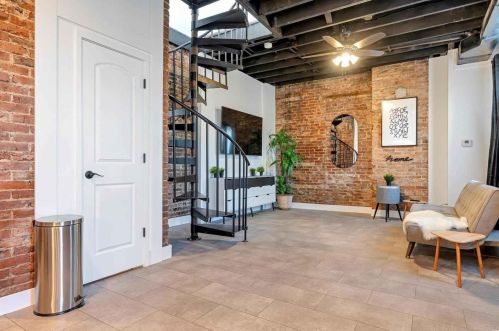 1229 Allen Market Ln, Saint Louis MO  63104-3941 exterior