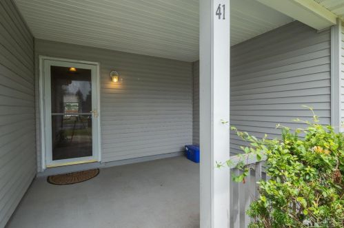 41 Rainford Rd, Edison, NJ 08820-2930