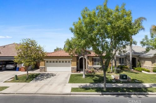 11520 Alton Manor Dr, Bakersfield, CA 93312-7071