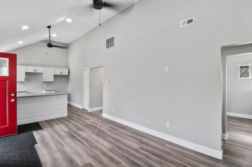 1300 Marshall Pl, Gary, IN 46404-2030