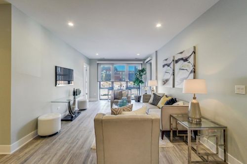 1318 Western Ave, Chicago, IL 60622