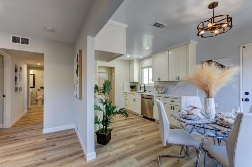 1354 Glacier Dr, Milpitas CA 95035-6506 exterior