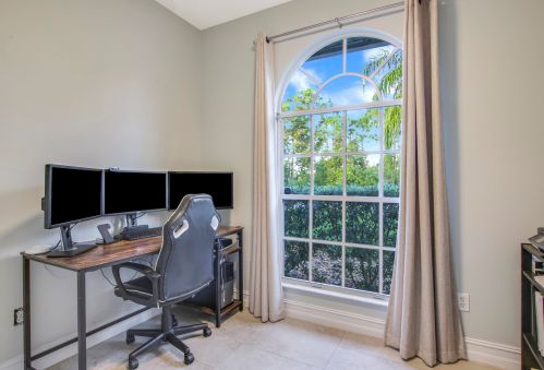 2779 Eagle Dr, Fort Pierce FL  34984-8919 exterior