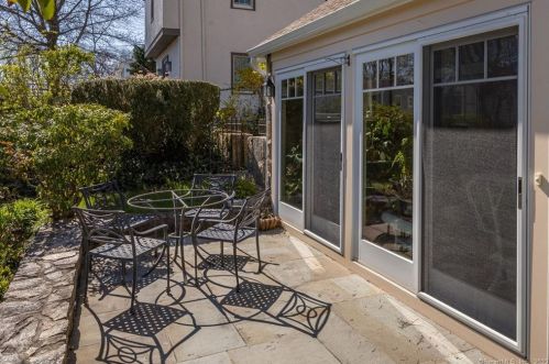 23 Buckingham Pl, Norwalk CT 06851-5004 exterior