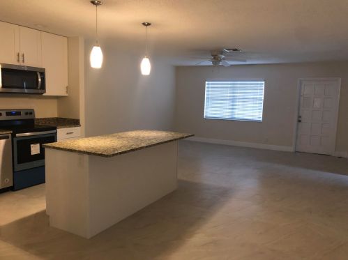 501 Conference Dr, Boca Raton FL  33486-3160 exterior