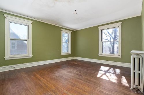 16 Kingsbury Pl, Saint Louis MO 63112-1825 exterior