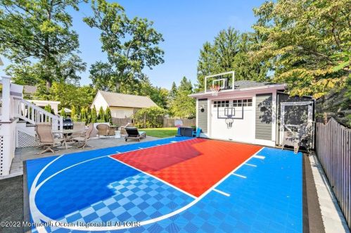 33 Park Ave, Locust NJ  07760-1523 exterior