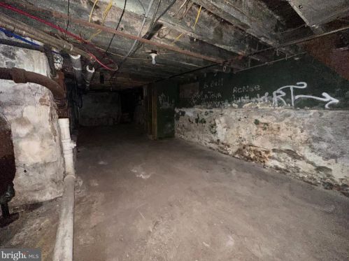 1822 20 St, Philadelphia PA 19140-1003 exterior