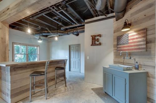 3052 Oaktree Ln, Duluth GA 30096-5886 exterior