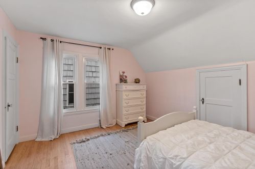 5115 Berkeley Blvd, Milwaukee WI 53217-5504 exterior