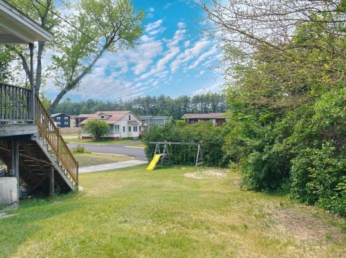 171 Village St, Concord NH 03303-4520 exterior