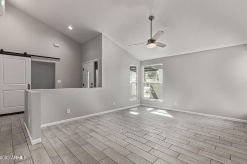 14827 2nd Pl, Phoenix AZ  85022-3611 exterior