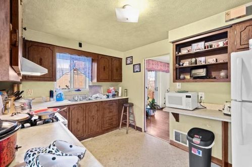 408 Cato St, Pittsburgh PA 15213-4454 exterior