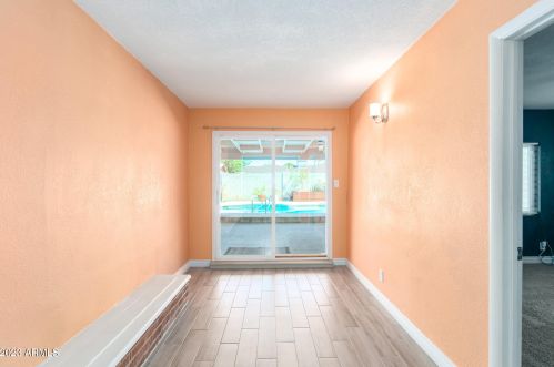 2032 Campbell Ave, Phoenix AZ  85015-4126 exterior