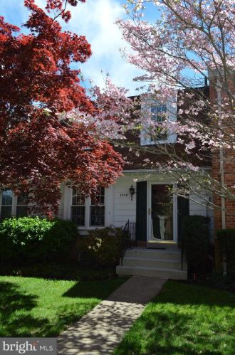 7008 Alicent Pl, Mc Lean VA  22101-4331 exterior