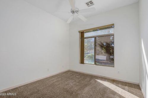 6811 39th Pl, Phoenix AZ  85042-6202 exterior